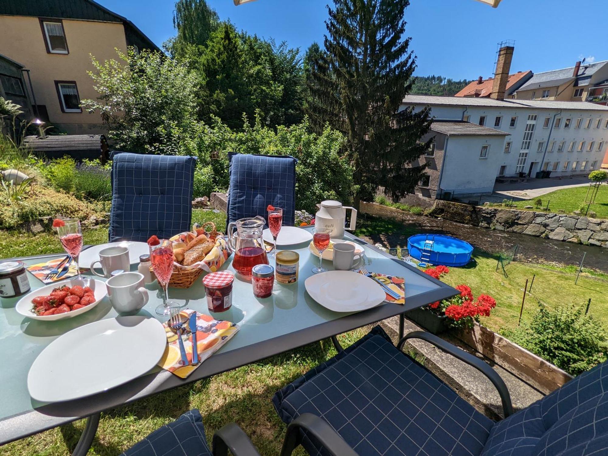Uo2 - Urlaubsmagie - Garten, Whirlpool, Sauna Apartment Sebnitz Bagian luar foto